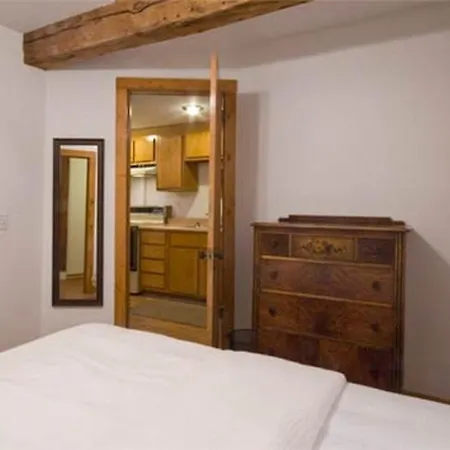 305 North Inn - Galena