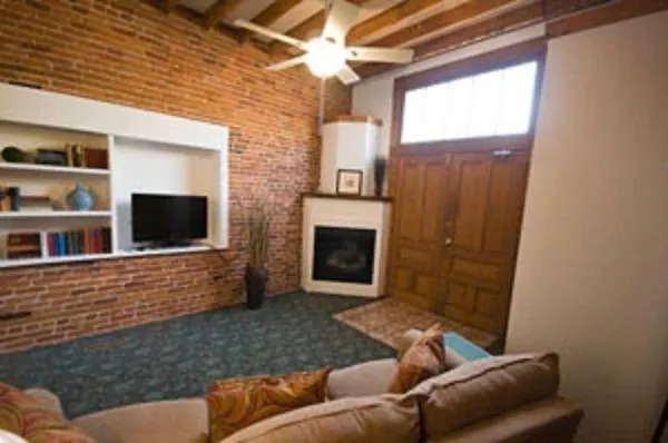 305 North -